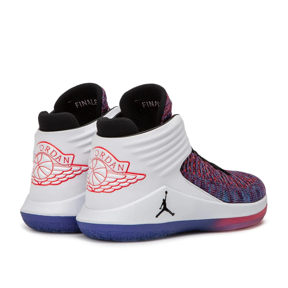 Nike Air Jordan XXXII weiß/blau/orange 48,5