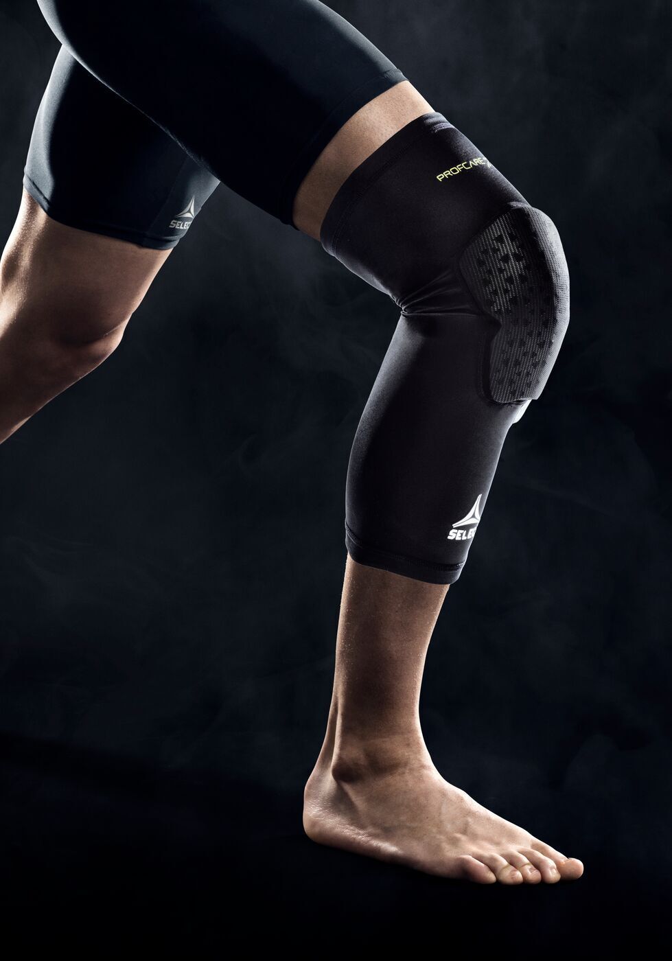 Derbystar Kompressionsbandage Knie lang v23 schwarz XS Derbystar Kompressionsbandage Knie lang v23 schwarz XS