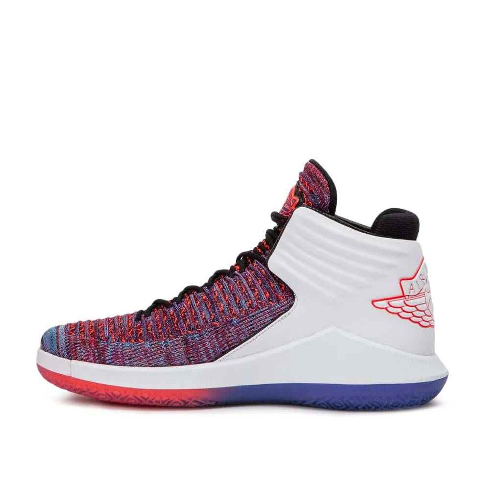 Nike Air Jordan XXXII weiß/blau/orange 48,5