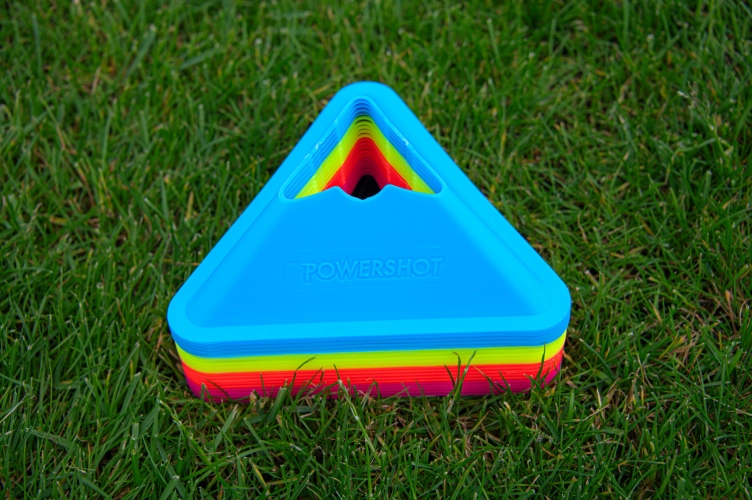 Lynxsport GmbH Set aus 20 dreieckigen Kegeln