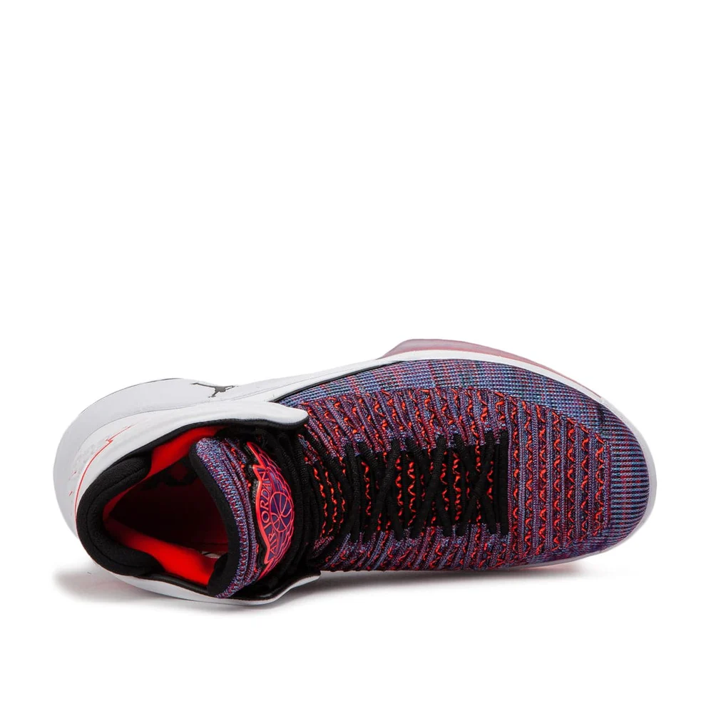 Nike Air Jordan XXXII weiß/blau/orange 48,5
